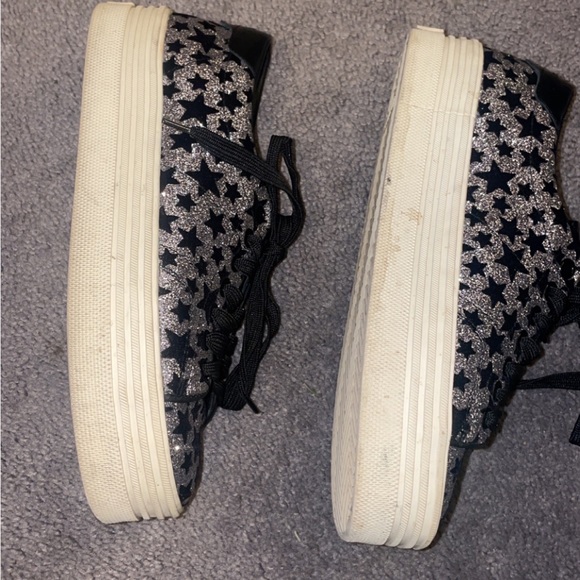 YSL Sneakers - Picture 9 of 10